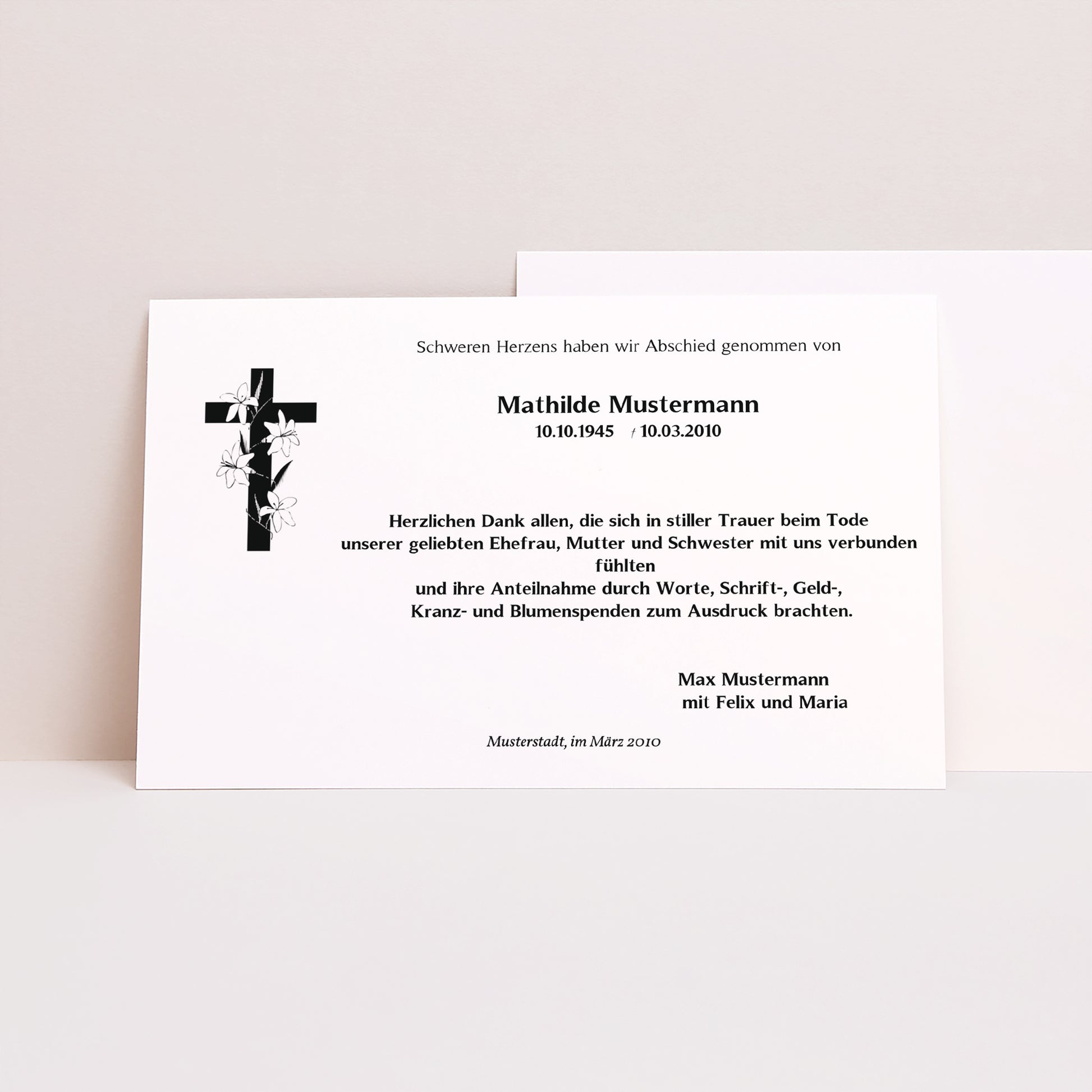Dankeskarte Trauer Landschaft Gewickeltes Kreuz foto N° 1