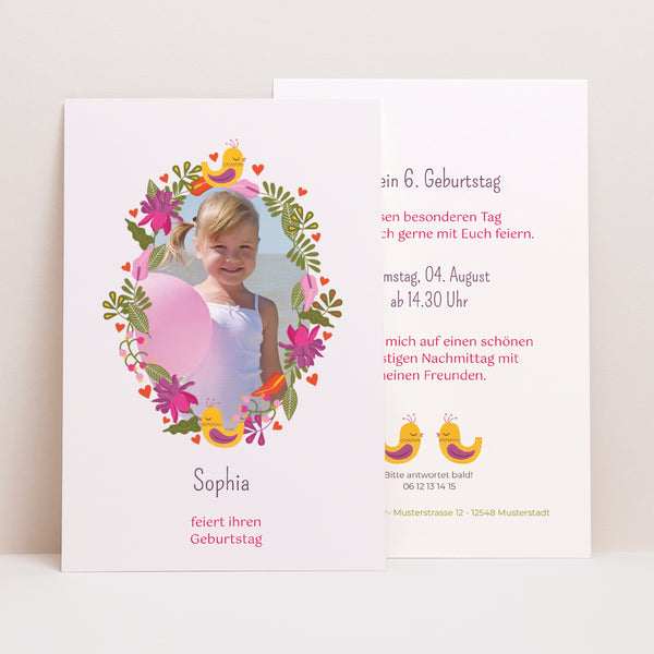 Einladungskarte Kindergeburtstag PortraitPorträt Blumiges Porträt foto