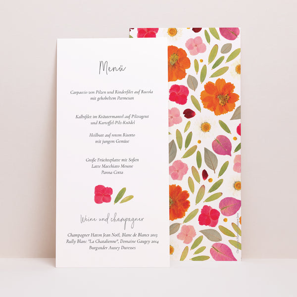 Menükarte Hochzeit Panoramatisches Porträt Herbarium-Blüten foto