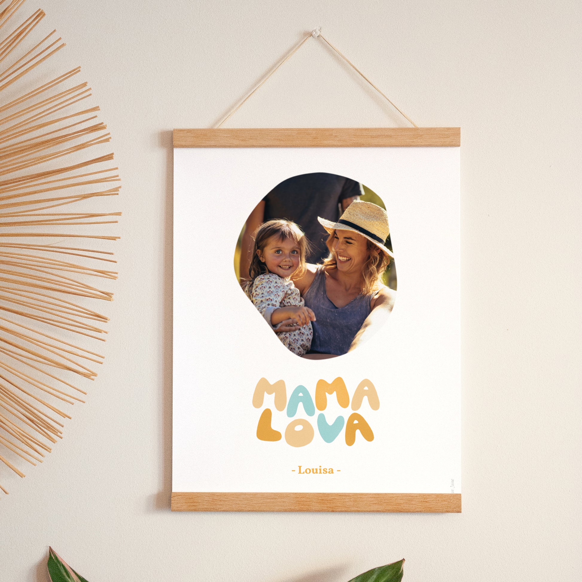 Poster Objekte Porträt Mama Lova foto N° 1