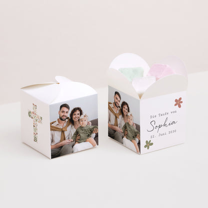Geschenkbox Taufe Schmetterlingsöffnung Blumenkreuz foto N° 2