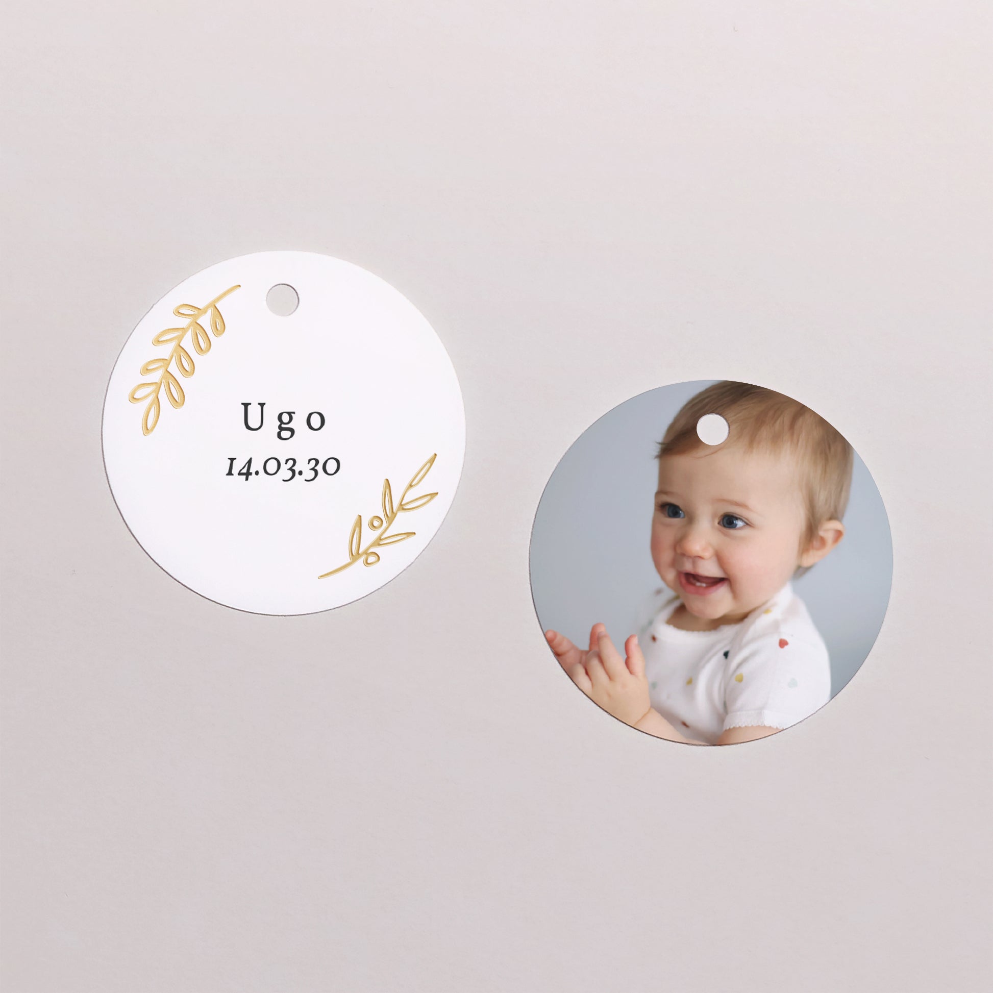 Geschenkbox Taufe Kugel mit runder Etikette Blumengold & Muster foto N° 3