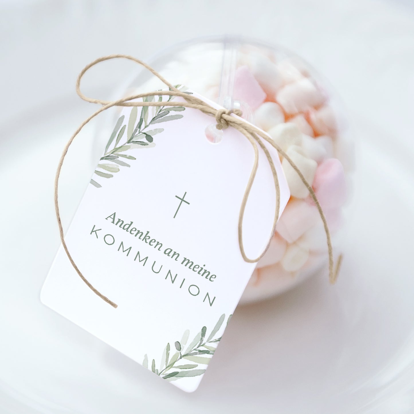 Geschenkbox Kommunion Ball mit Wimpel-Etikett Olivenbaumkranz foto N° 1