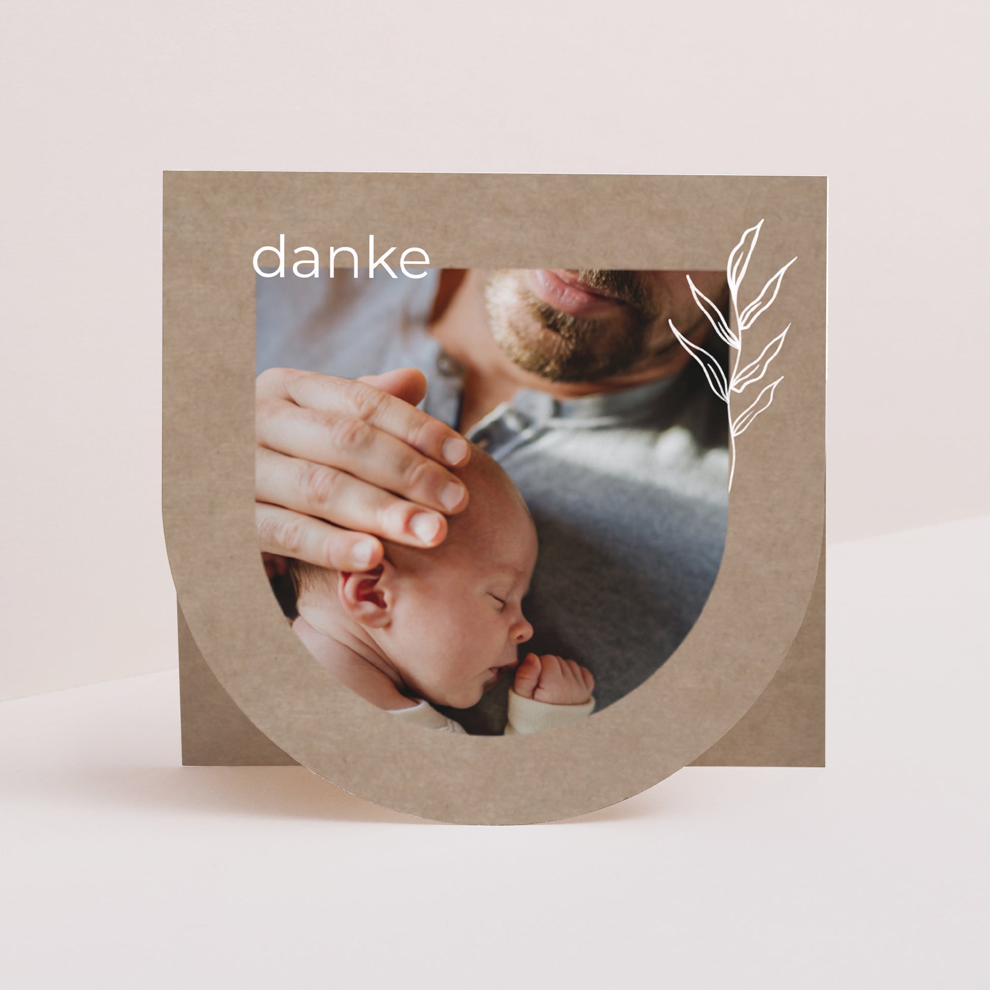 Dankeskarte Geburt Doppelflügelfensterhalbmond Strang und Kraft foto N° 1