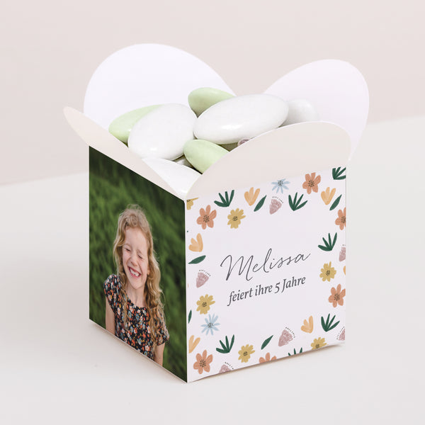 Mitgebsel-Box Kindergeburtstag Schmetterlingsöffnung Blumen foto
