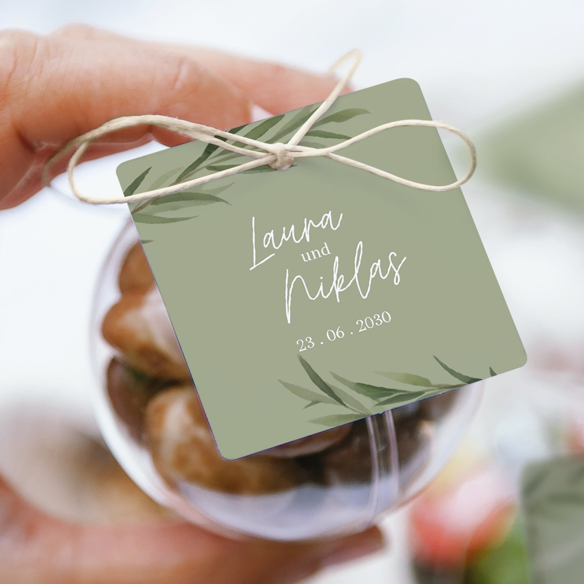 Geschenkbox Hochzeit Kugel mit quadratischem Etikett Olivenblätter foto N° 1