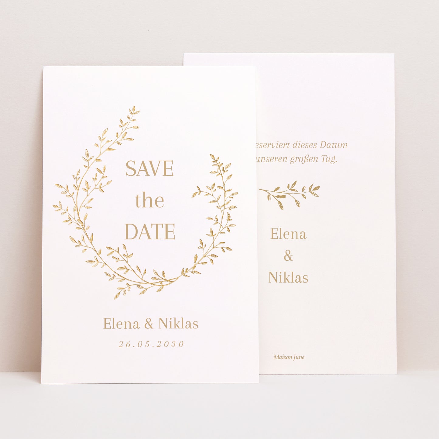 Save the date Karte Hochzeit PortraitPorträt goldener Blumenkranz foto N° 1