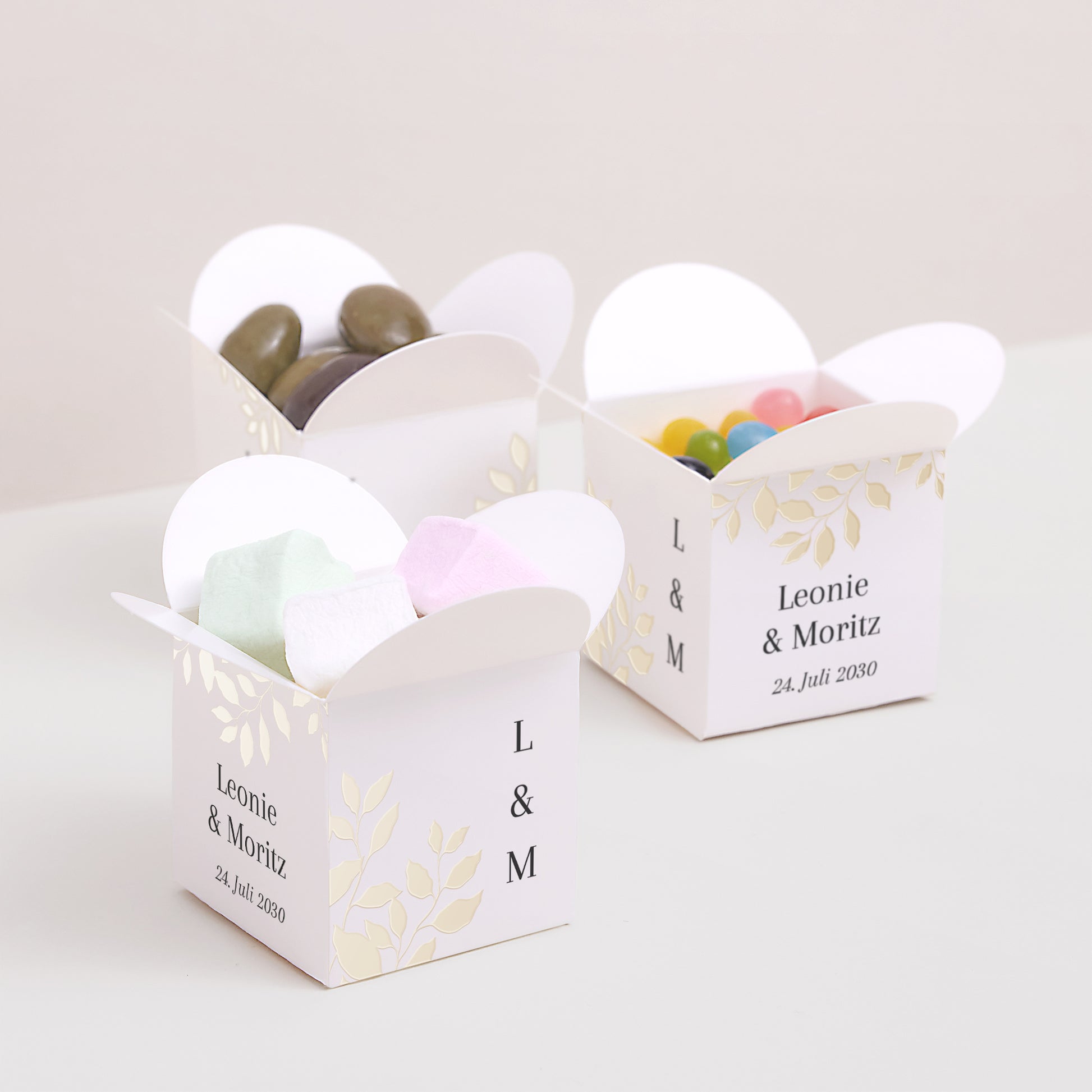 Geschenkbox Hochzeit Schmetterlingsöffnung goldenes Laub foto N° 3