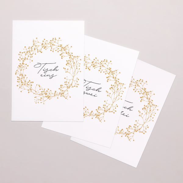 Tischnummern Hochzeit Rechteck Goldkranz Gypsophila foto