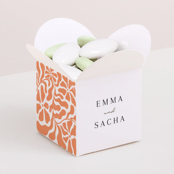 Geschenkbox Hochzeit Schmetterlingsöffnung Komposition im Stil von Matisse foto