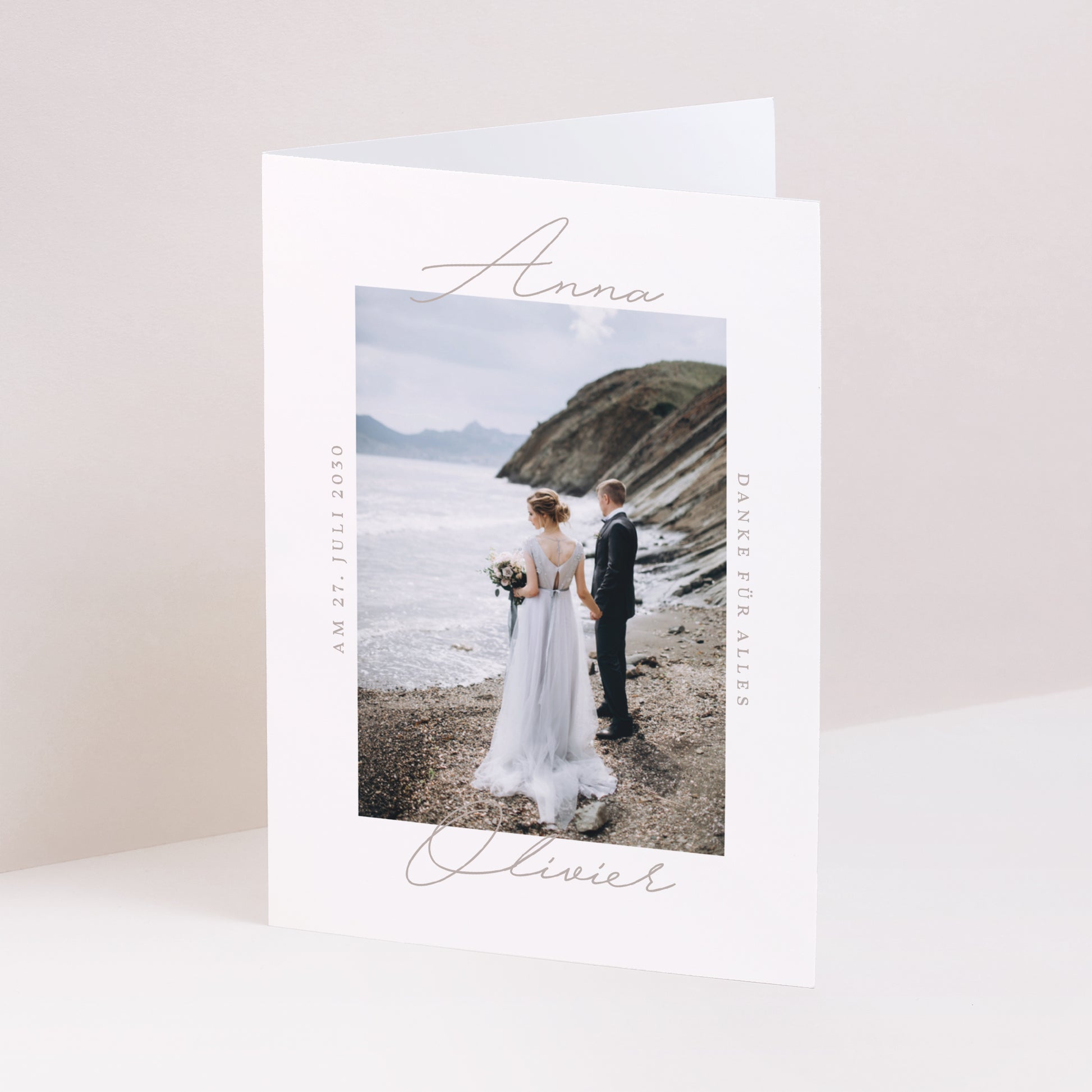 Dankeskarte Hochzeit Doppelflügelporträt Typo-Skript Foto II foto N° 1