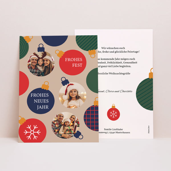 Weihnachtskarte Weihnachten Weihnachtskugeln foto