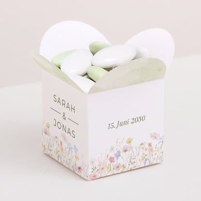 Geschenkbox Hochzeit Schmetterlingsöffnung Wildblumenkranz foto N° 1