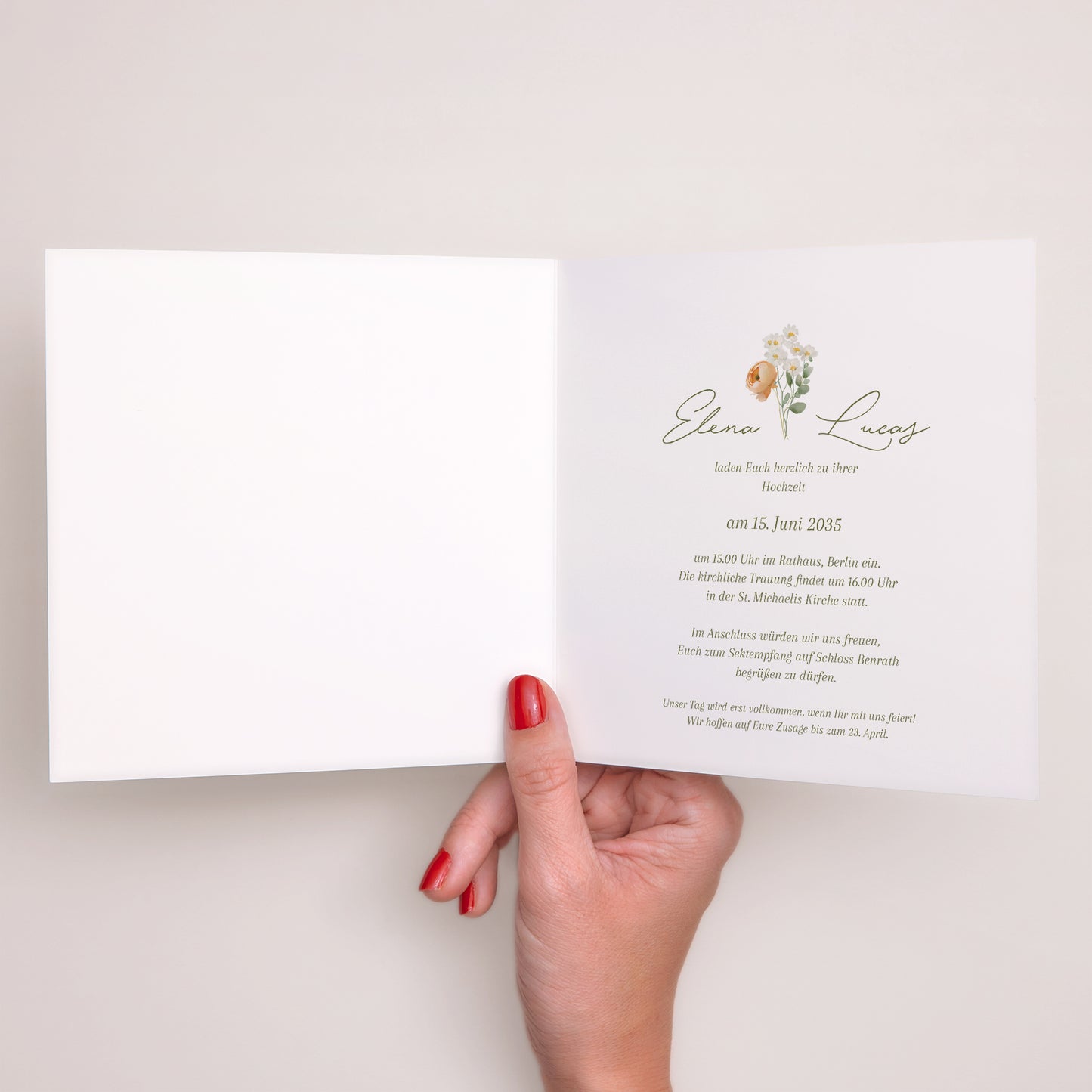 Hochzeitseinladung Doppelflügelfenster Romantischer Blumenkranz foto N° 2