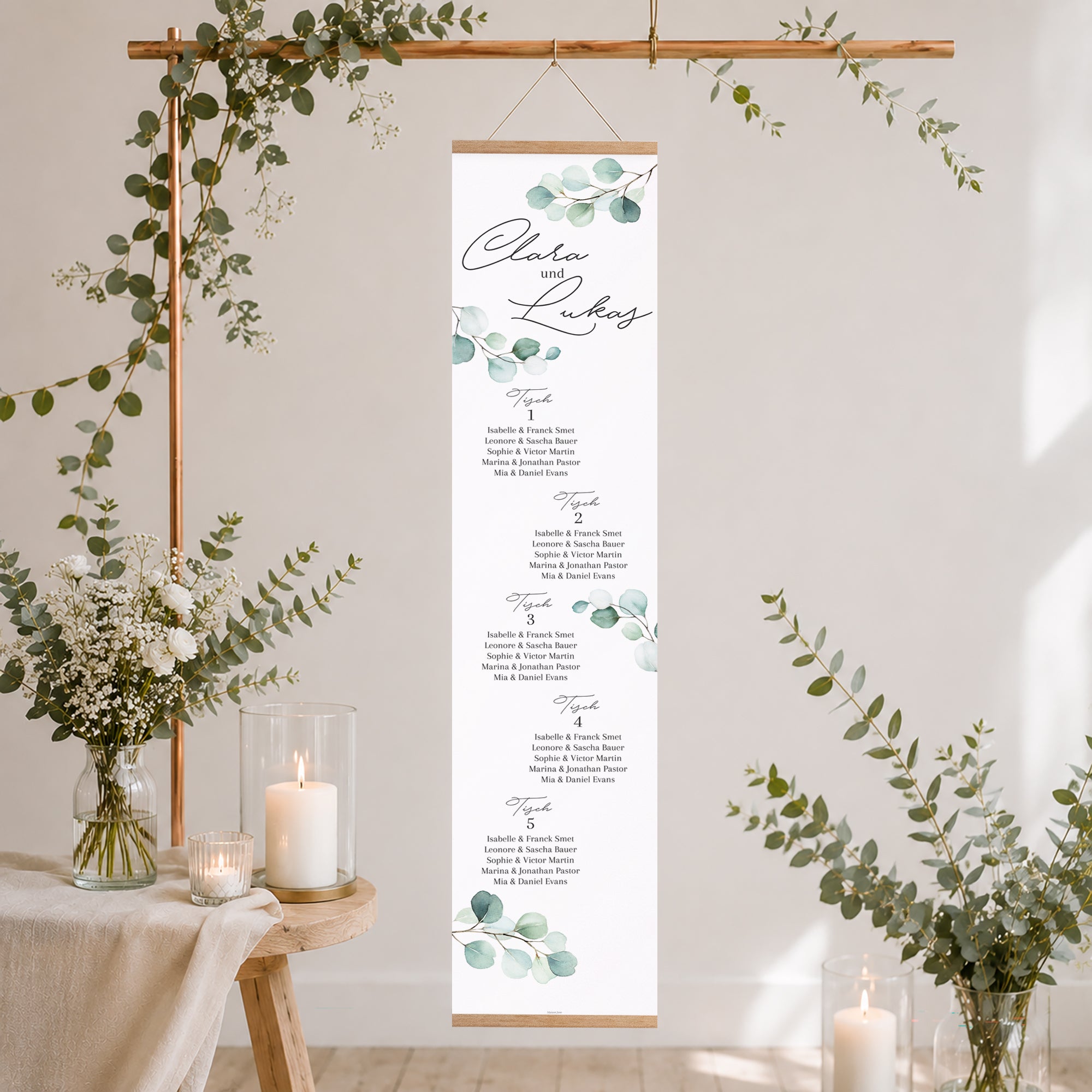Sitzplan Hochzeit Holzstütze Eukalyptusblätter foto N° 2