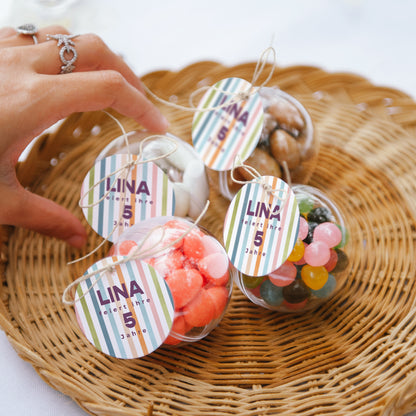 Geschenkbox Kindergeburtstag Kugel mit runder Etikette Rainbow of colour foto N° 2