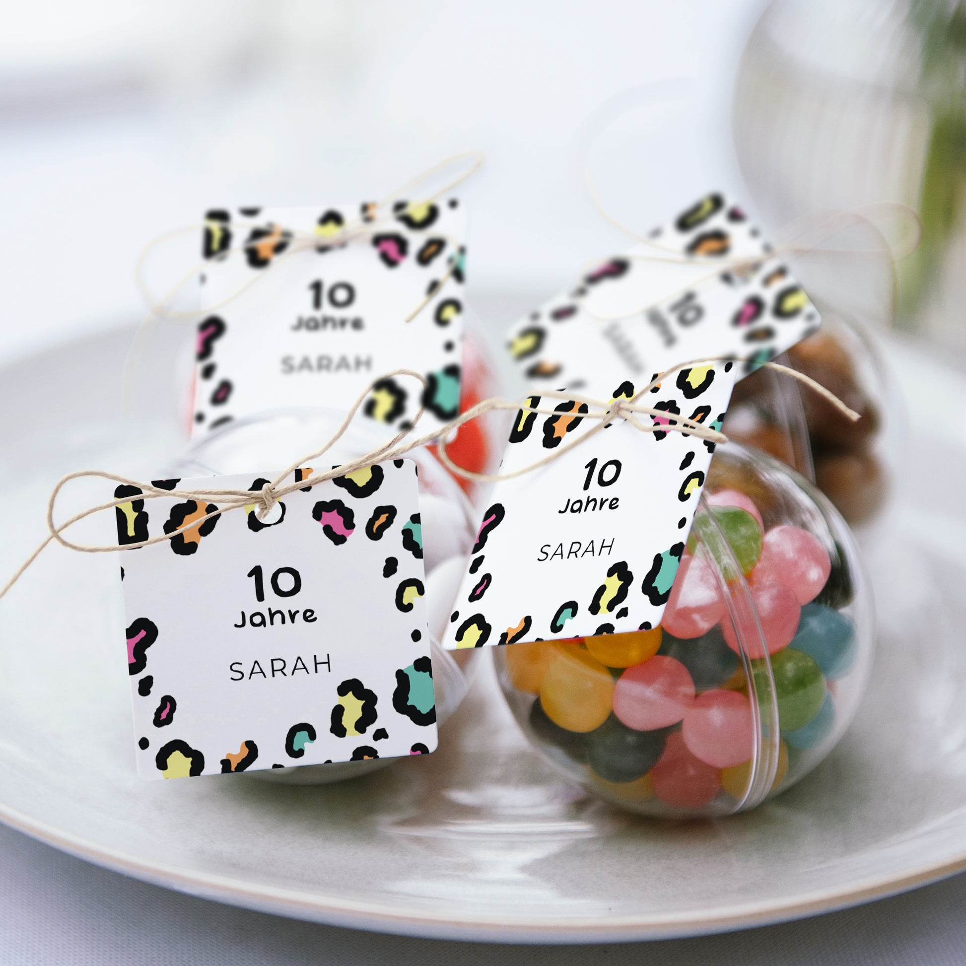 Mitgebsel-Box Kindergeburtstag Kugel mit quadratischem Etikett Buntleopard foto N° 2