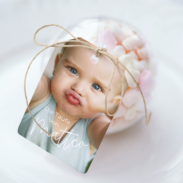 Geschenkbox Taufe Ball mit Wimpel-Etikett Einzelbaby foto