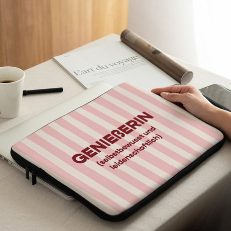 Laptophülle Objekte 15 Zoll Genießerin
