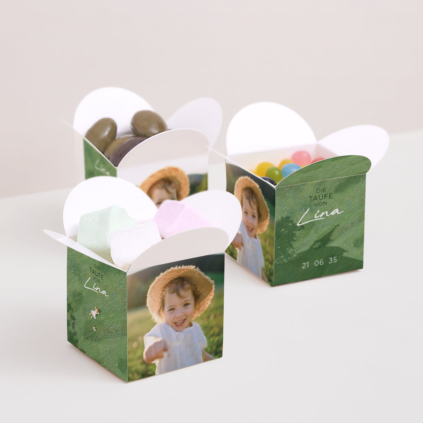 Geschenkbox Taufe Schmetterlingsöffnung Eine Taufe im Gras foto N° 3