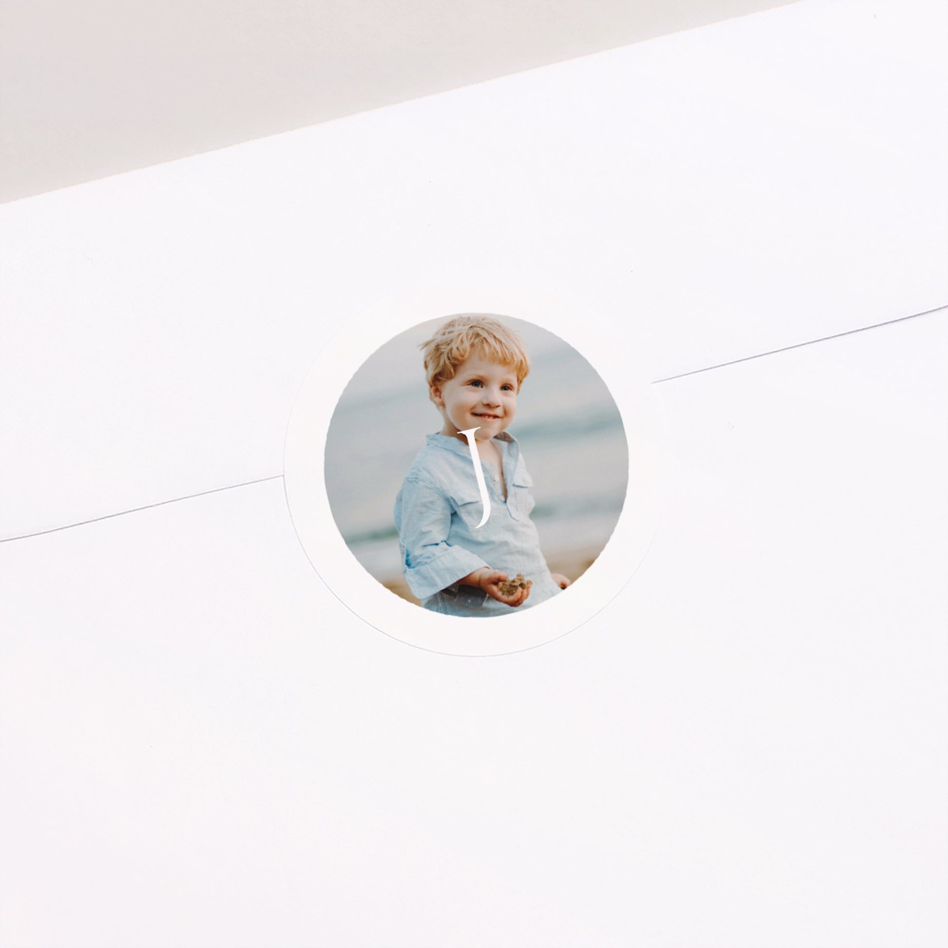 Sticker Taufe Rund Momente der Zärtlichkeit und des Glaubens foto N° 2