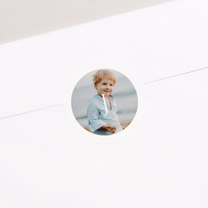 Sticker Taufe Rund Momente der Zärtlichkeit und des Glaubens foto N° 2