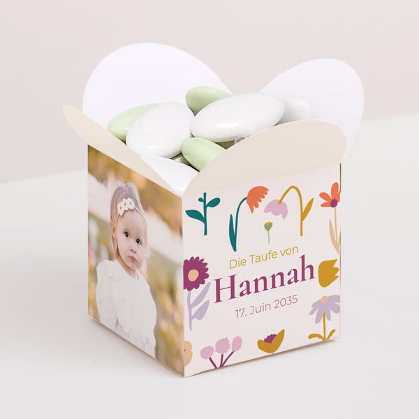 Geschenkbox Taufe Schmetterlingsöffnung Knospen der Freude foto