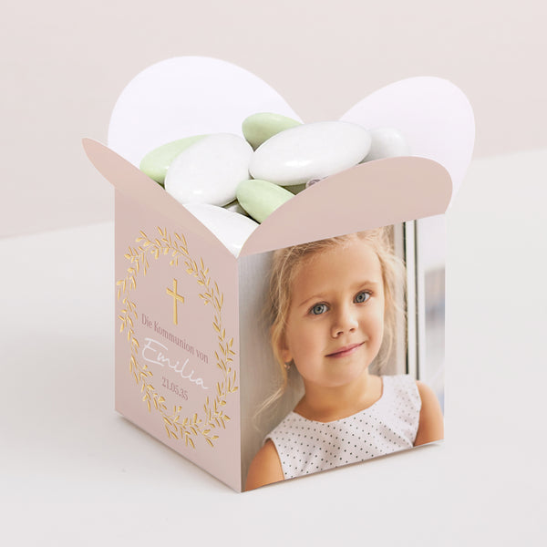 Geschenkbox Kommunion Schmetterlingsöffnung Goldene Rosen Segnung foto