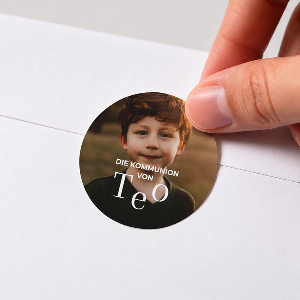 Sticker Kommunion Rund Der heilige Moment foto