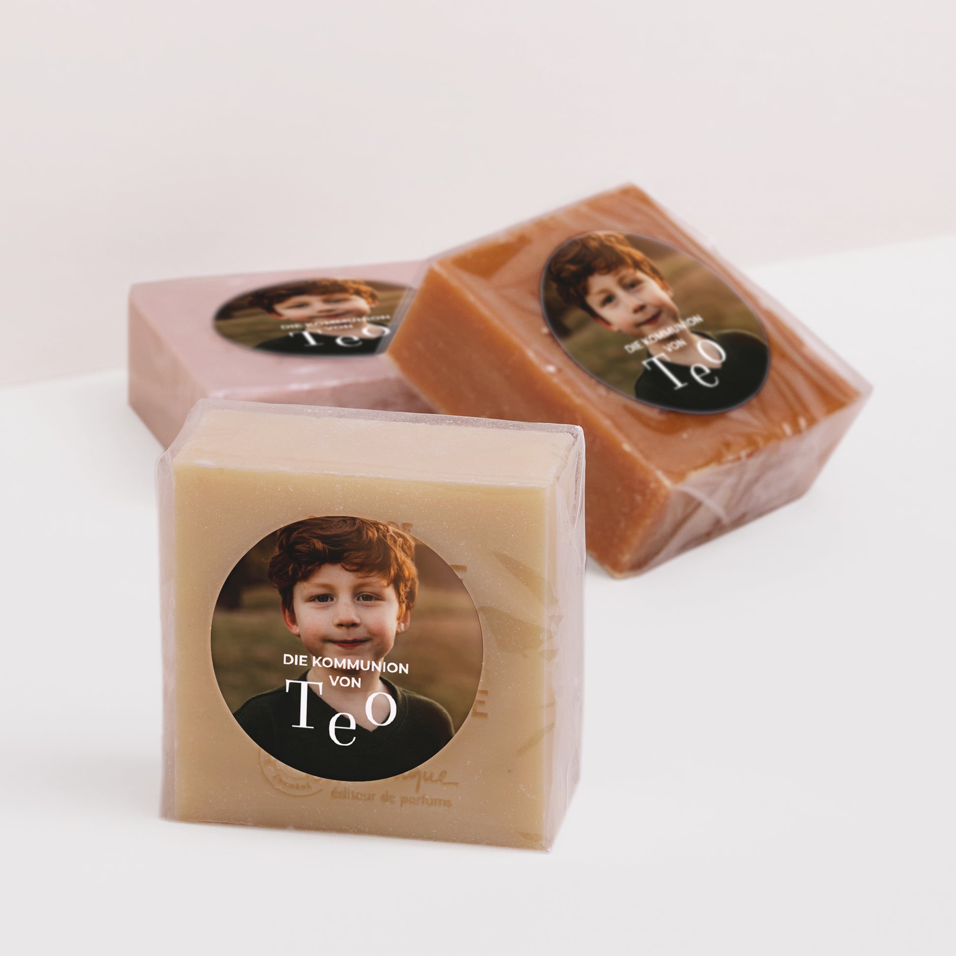 Sticker Kommunion Rund Der heilige Moment foto N° 3