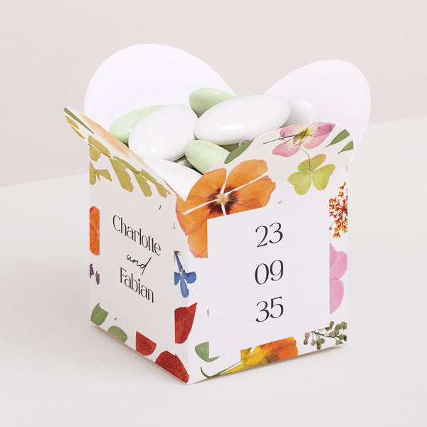 Geschenkbox Hochzeit Schmetterlingsöffnung Liebesherbarium foto