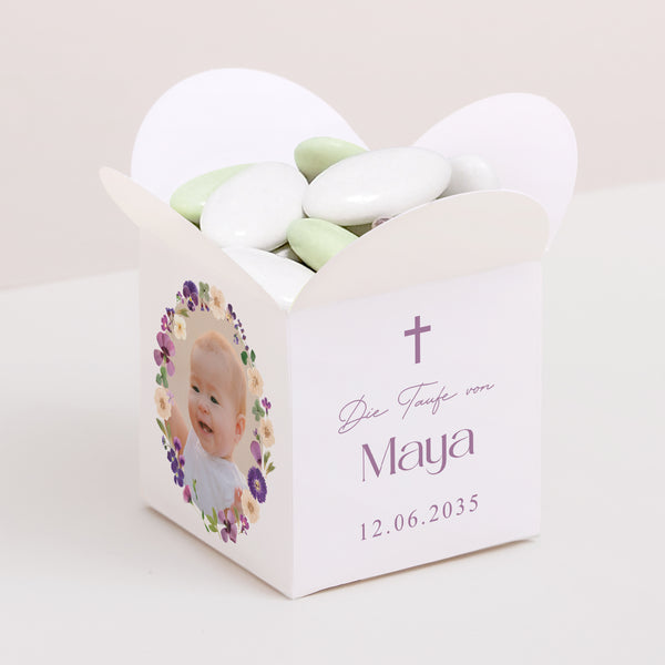 Geschenkbox Taufe Schmetterlingsöffnung Heiliger Frühling foto