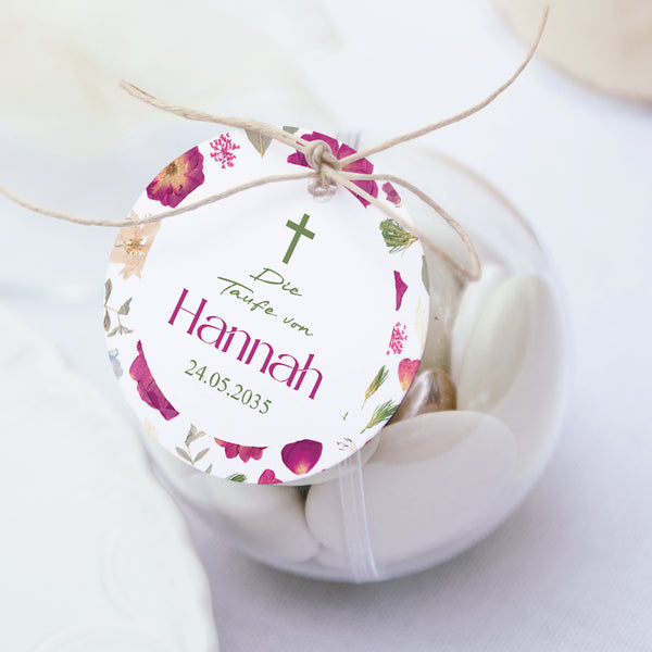 Geschenkbox Taufe Kugel mit runder Etikette Kleine Süßigkeiten foto